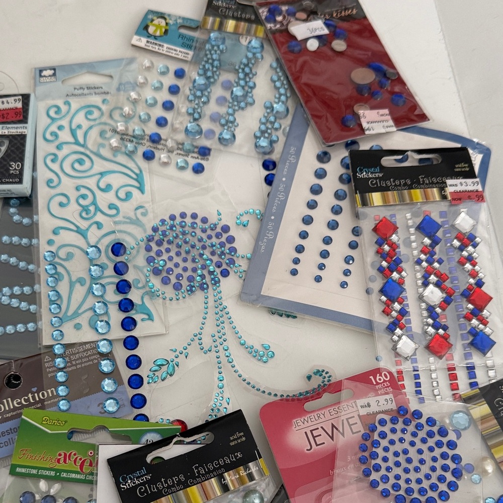 Recollections Blue acrylic rhinestone Embellishment most new some partial - Picture 5 of 7